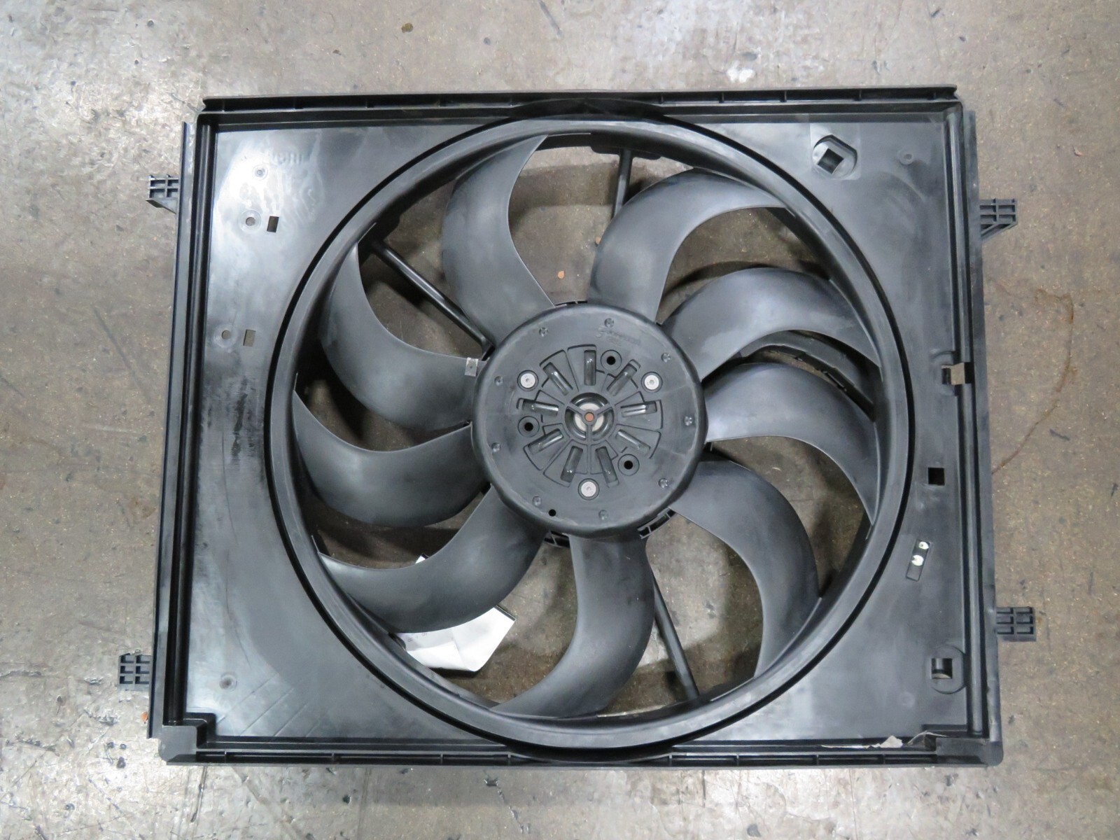 2016 Maserati Quattroporte, Ghibli, Radiator Cooling Fan Motor, P/N 670102597