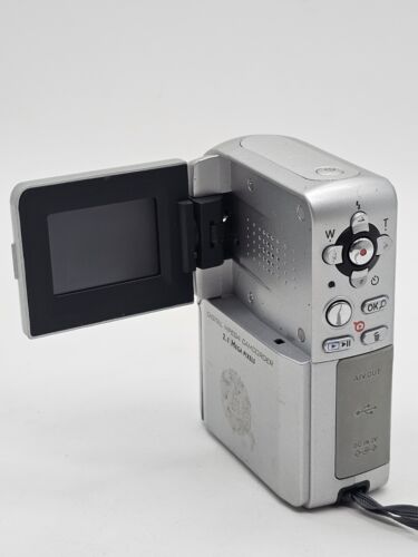 Gateway DV-S20 Pocket Multi-Cam 128 MB Camcorder - Untested - Picture 2 of 4
