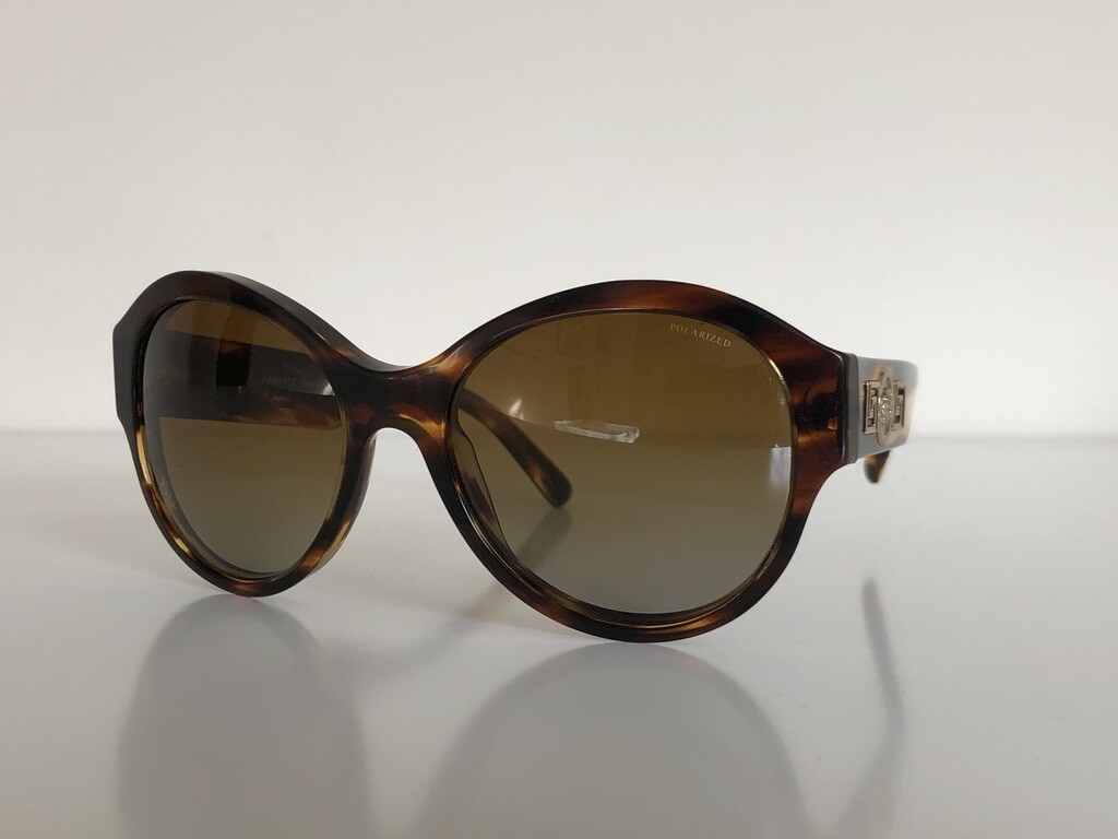 Versace Mod 4254 Brown tortoise gold medusa sunglasses Explore a Versace Brown Tortoise Gold Rhinestone Medusa Head  main image 4
