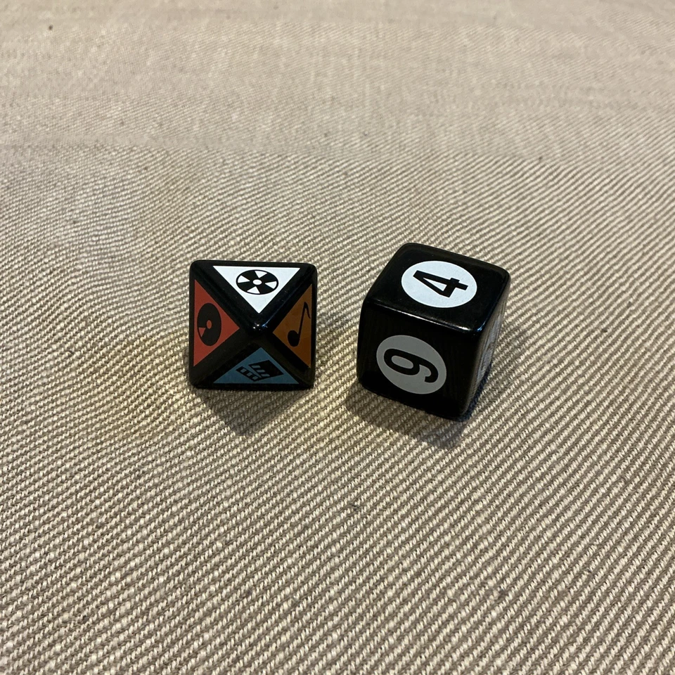 Scene it? Music DVD Game Replacement Parts Pieces Tokens / Movers & Dice ~ NEW - Image 3 of 3