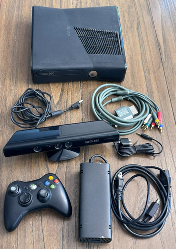 Microsoft Xbox 360 S Model 1439 2010 Nero 250 GB HDD - Console - Foto 9