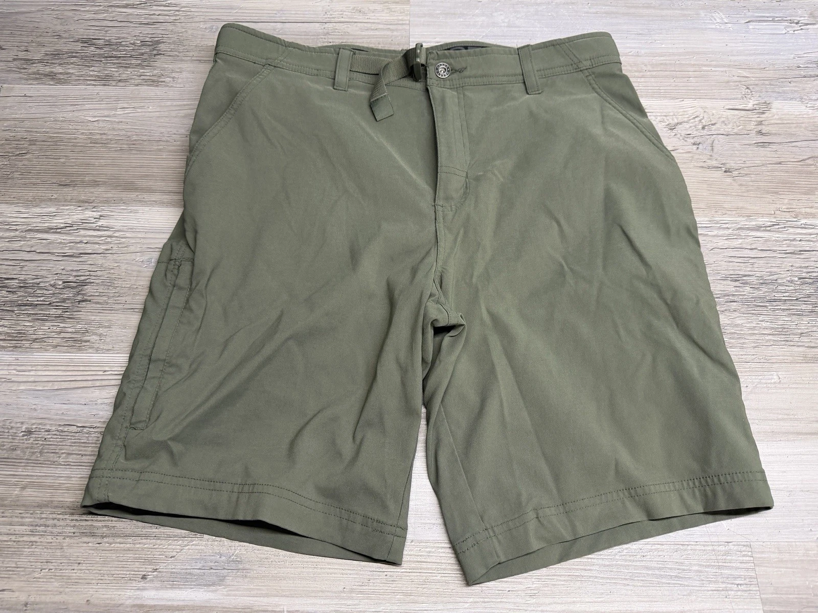 Gerry Mens Green Outdoor Performance Hiking Shorts Size 34 Stretch Nylon Belted