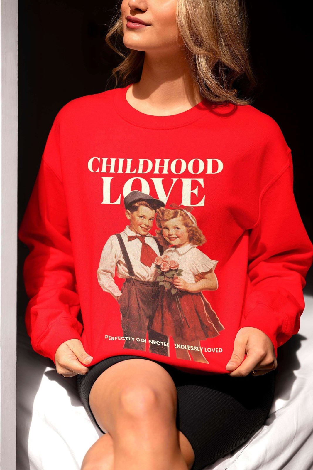 Hoodie amour vintage pour femme et homme en molleton doux disponible en taille M et L