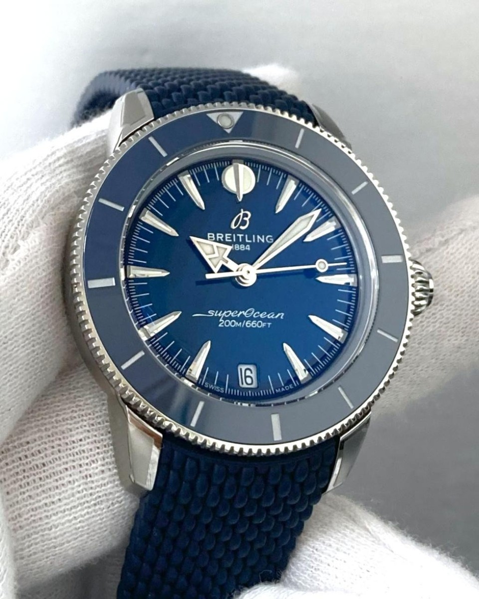 Breitling SuperOcean Automatic Heritage 36mm Blue Dial Men display picture 3