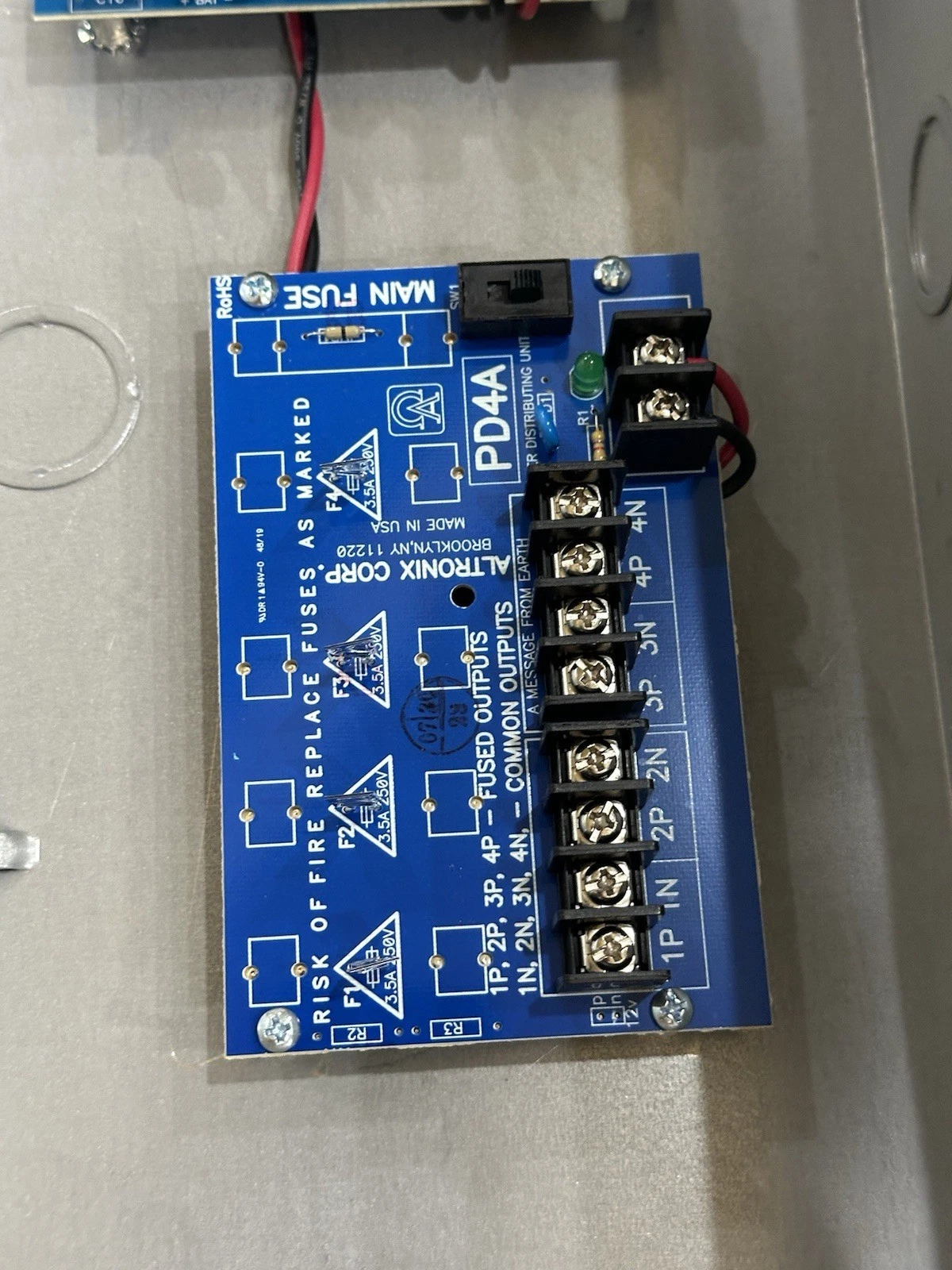 Picture 4 of 6
