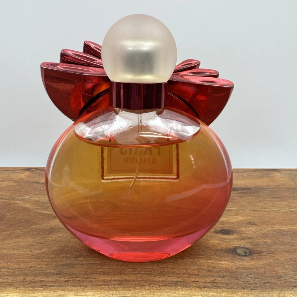 BATH & BODY WORKS PARIS AMOUR PERFUME SPRAY MUJER 2,5 OZ / 75 ML Foto 2 de 4
