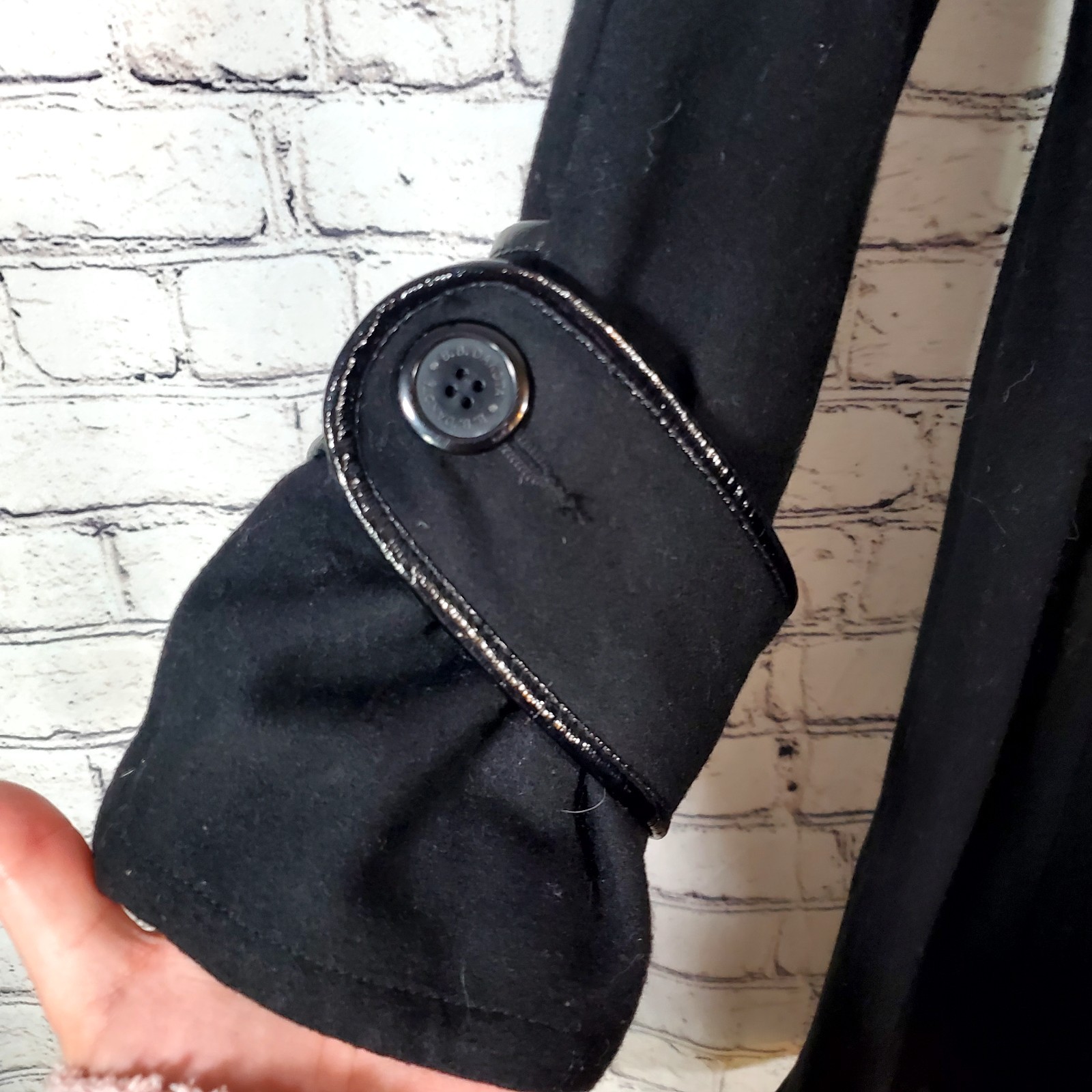 BB Dakota Black Wool Blend Coat Size M Contemporary Classic Bunched Collar 