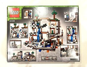 LEGO Minecraft: The Mine (21118) New Retired Rare Creeper Zombie Steve Spider