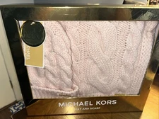 AUTHENTIC MICHAEL KORS PINK CABLE KNIT HAT & SCARF GIFT SET . NEW $98.00