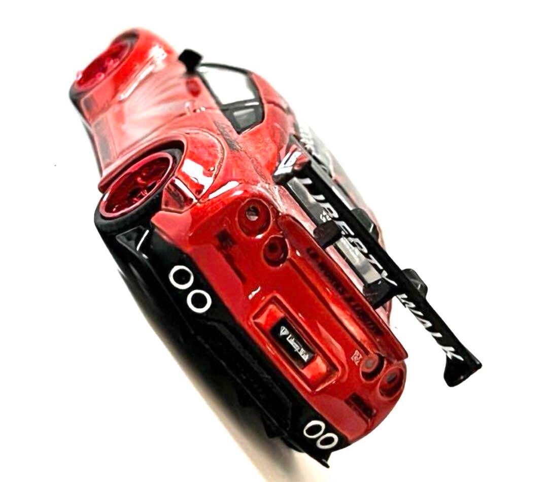 MINI GT 82 Toysrus (new) Nissan GTR R35 Candy Red Japan