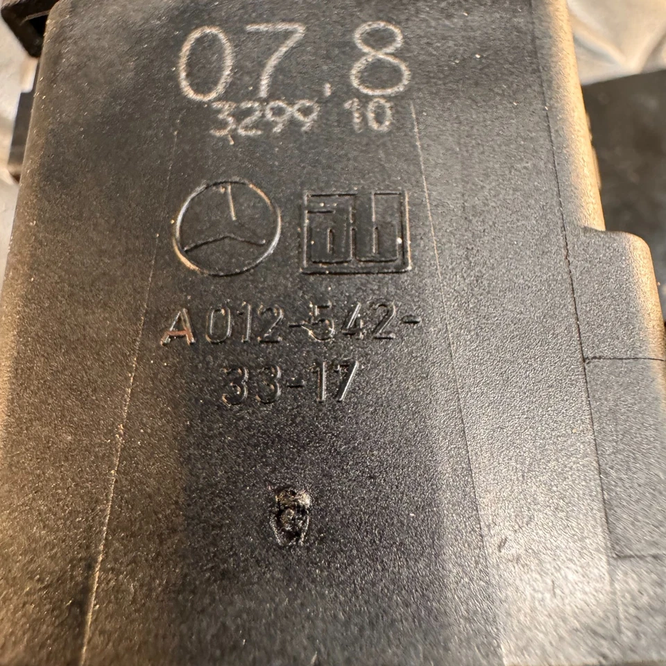 97-02 Mercedes-benz CLK320 cupê ACELERADOR ACELERADOR PEDAL SENSOR DE POSIÇÃO FABRICANTE DE EQUIPAMENTO ORIGINAL - Imagem 2 de 4