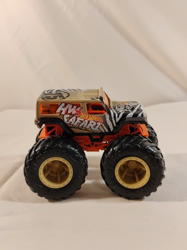Hot Wheels Monster Trucks Safari 75 1/64 Diecast Toy Jeep Wrangler Lifted - Picture 7 of 7