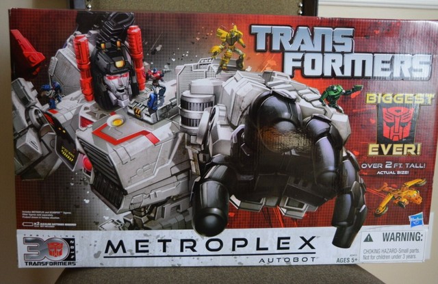 Hasbro Transformers Generations Titan Class Metroplex with Autobot Action Figure for sale online