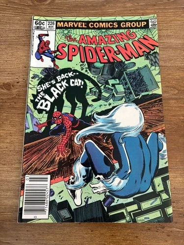 Amazing Spider-Man # 226 VF/NM Marvel Comic Book Goblin Kingpin Mary Jane 2 J438