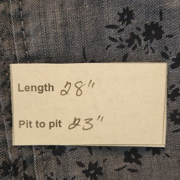 Liz Claiborne Blue Chambray Floral Top with Cap Sleeve Sz XL Blue Floral Blouse - Image 2 of 4