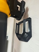 DeWalt 20V Leaf Blower Wall Mount &ndash; Secure Storage Bracket for Cordless Blowers