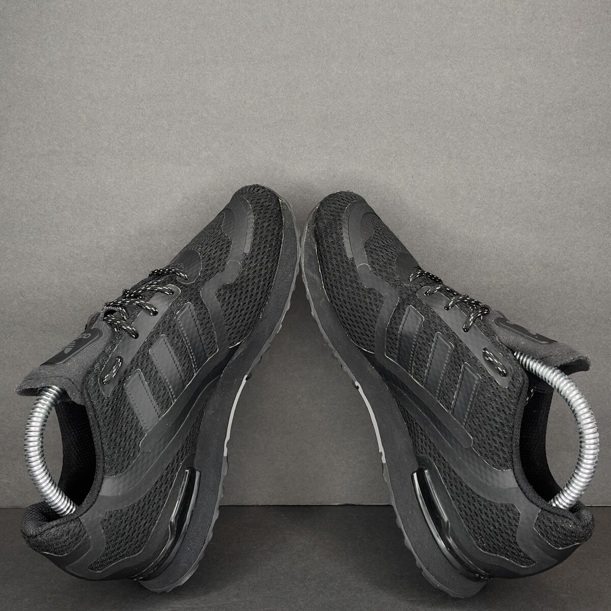 Adidas Zx 750 HD Boys Youth Sneakers Shoes. Black - Size 2 Adidas Zx 750 HD Boys Youth Sneakers Shoes. Black - Size 2
