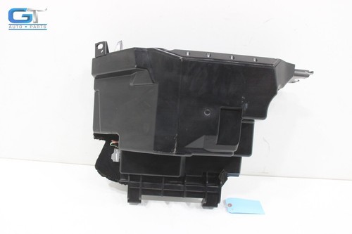 2007 - 2010 ASTON MARTIN V8 VANTAGE REAR SUBWOOFER SUB WOOFER SPEAKER OEM - Picture 2 of 8