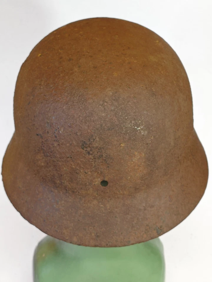 Reliquia originale WW2 WWII tedesco M40 ELMETTO taglia 64 da fronte Kurland - Immagine 3 di 4