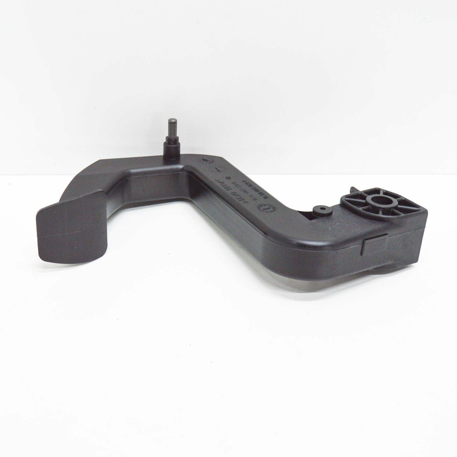 NEW MERCEDES BENZ VITO W639 CLUTCH PEDAL A6392900216 639-290-02-16