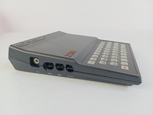 Sinclair ZX81 Computer / Ordinateur Vintage + alimentation - Photo 3/7
