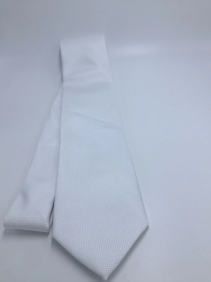 $115 Corbata de Vestido Clásico Perry Ellis Para Hombres Blanco Sólido Ajustado 58X3.25 Foto 2 de 4