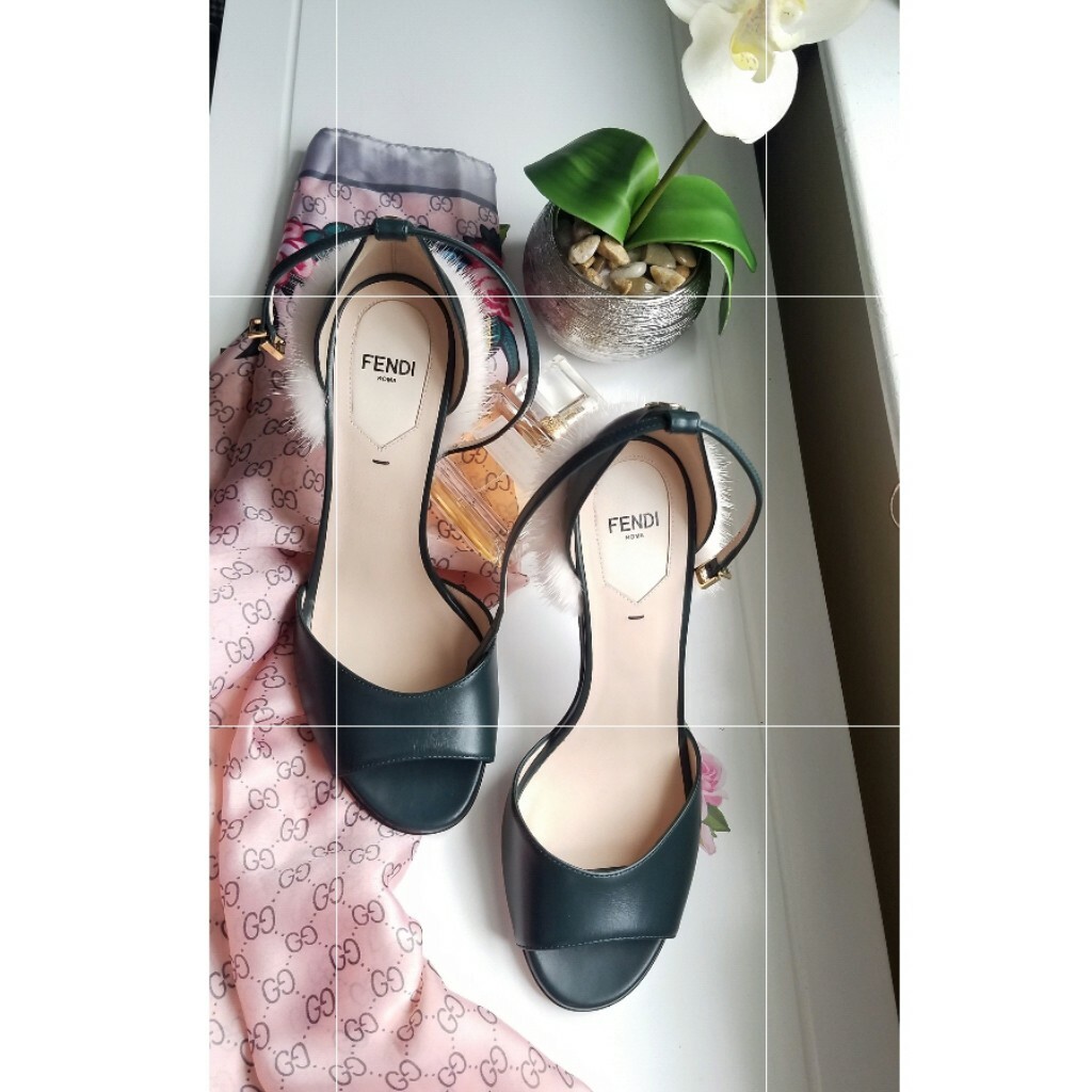 Brand New Rare Fendi Womens Mink Fur Trim Leather Pumps Green Size 38 (7.5US)