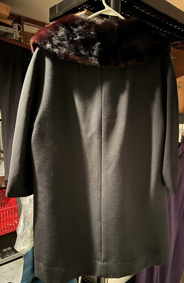 Abrigo/cuello visón vintage de lana negro Foto 3 de 4