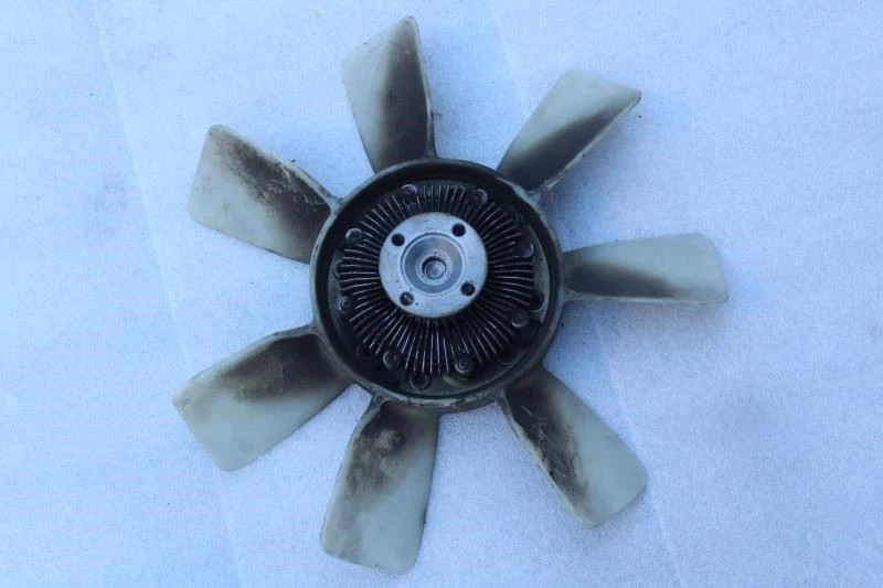 Toyota Supra 1983 aspa del ventilador de refrigeración con embrague Foto 2 de 4