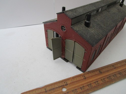 Vintage Built N Scale Workshop Shed Engine Building For Train Layout - Picture 4 of 5
