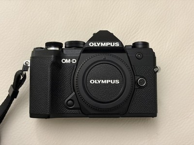 Olympus OM-D E-M5 Mark III 20.4MP Body Only Mirrorless Camera Black EXC