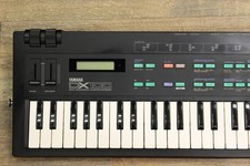 YAMAHA DX100 FM Synthesizer Vintage Keyboard Serviced Battery Replaced