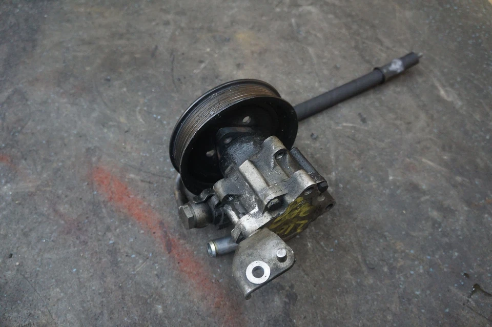 Bomba de dirección asistida LR014089 OEM Range Rover LR4 2010-13 Foto 2 de 2