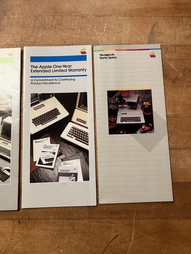 Sistema informático personal Apple iie 1982 4 folletos de venta folleto ¡En muy buena condición! - Imagen 4 de 11