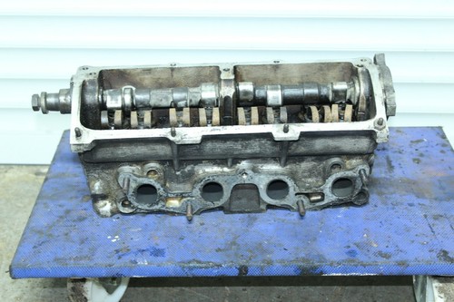 052103373A Cylinder Head Camshaft VW Golf I 1 1.0 1.1 Petrol Engines - Picture 3 of 7