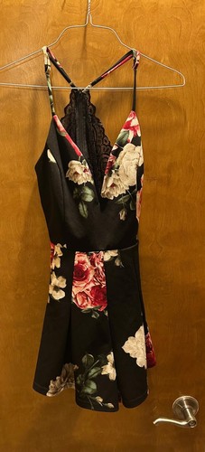 Windsor Black and Floral Halter Mini Romper Beautiful Lace Back Size Medium