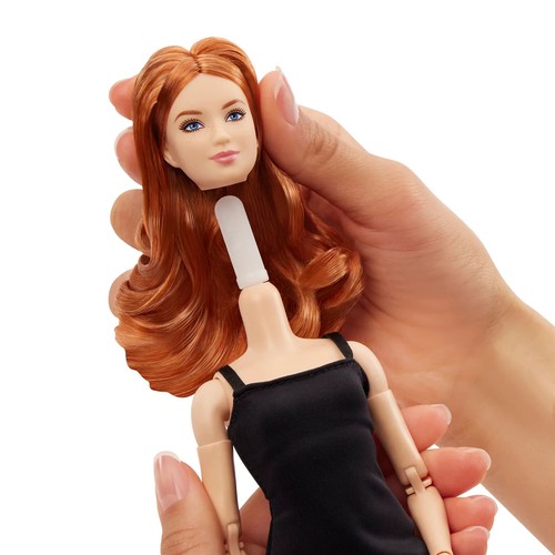 NRFB doll 2025 BARBIE BASICS SIGNATURE red hair modèle n°04 petite JBH74 - Picture 4 of 6