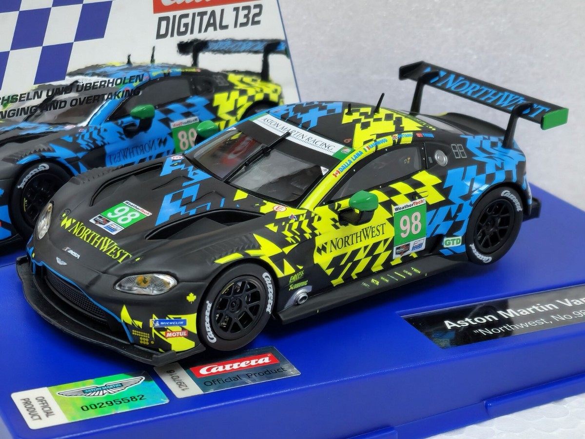 Carrera Digital 132 32022 Aston Martin Vantage GT3 Northwest, #98 - Main Image