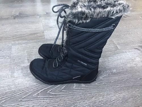 Columbia Womens Size 8 Minx Mid III Boots Waterproof Faux Fur Black BL5964-010 - Picture 5 of 13