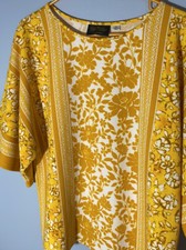 Bob mackie wearable art floral shirt Size Medium