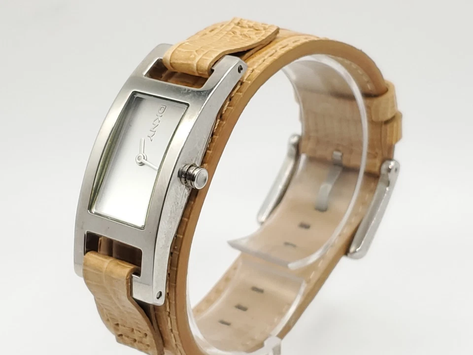 Reloj Mujer DKNY Nueva Batería Tono Plateado Esfera Rectangular 17mm Foto 2 de 4