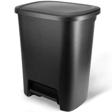 Hefty Extra Large Kitchen Trash Can, 20.4 Gallon, Plastic Step-on Trash Bin