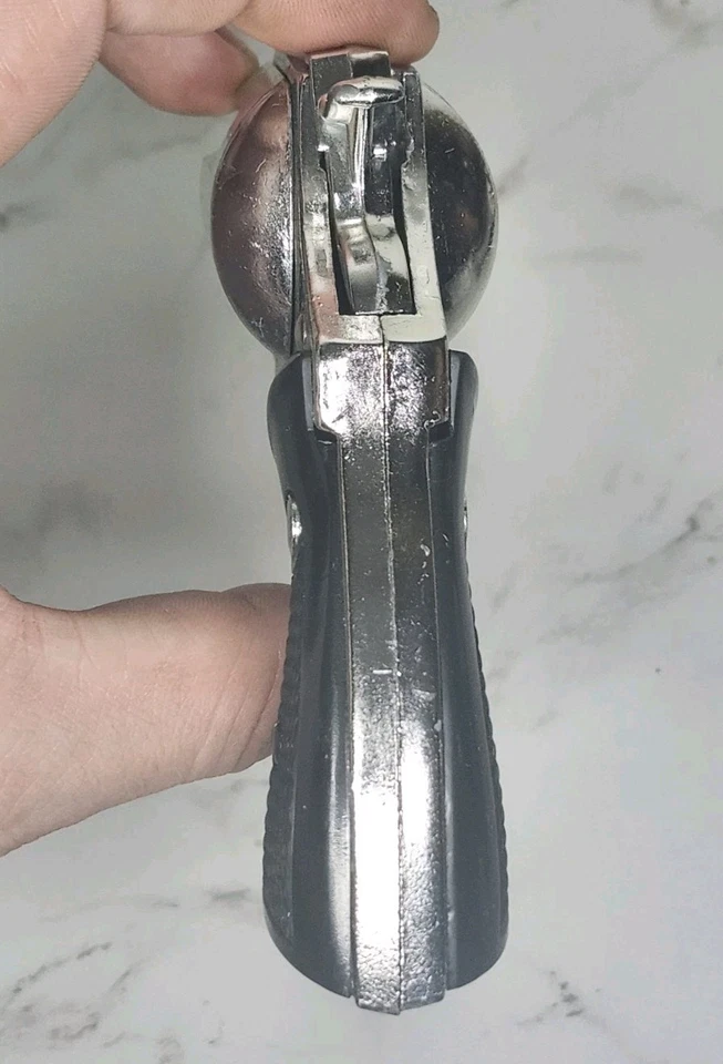 VTG 1990 Tootsietoy Diecast Toy Roll Cap Detective Snub Nose Pistol - Image 3 of 4