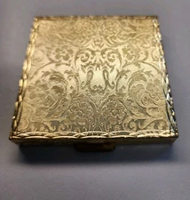 Beautiful Vintage Vivian Woodard Gold Toned Powder Compact Mirrior w/ Puff  MINT