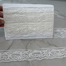 4 yards Vintage Flat Scalloped Edge White Floral Lace Sewing Trim 1.75" wide