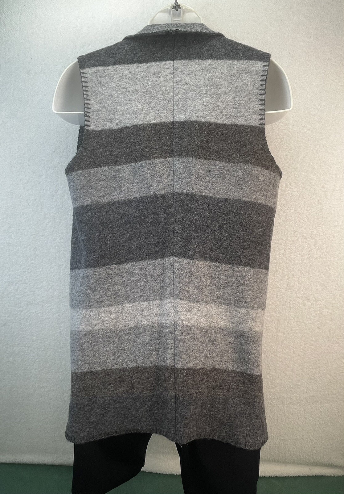 Max Studio Open Front Cape Loop Stitch Accent Sha… - image 2