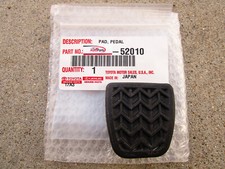01 - 04 TOYOTA TACOMA MANUAL TRANSMISSION CLUTCH / BRAKE PEDAL PAD OEM NEW