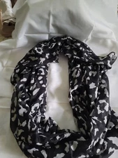 ABBY'S Infinity Scarf Animal Print Approx 35" Sq Black & White New With Tags 