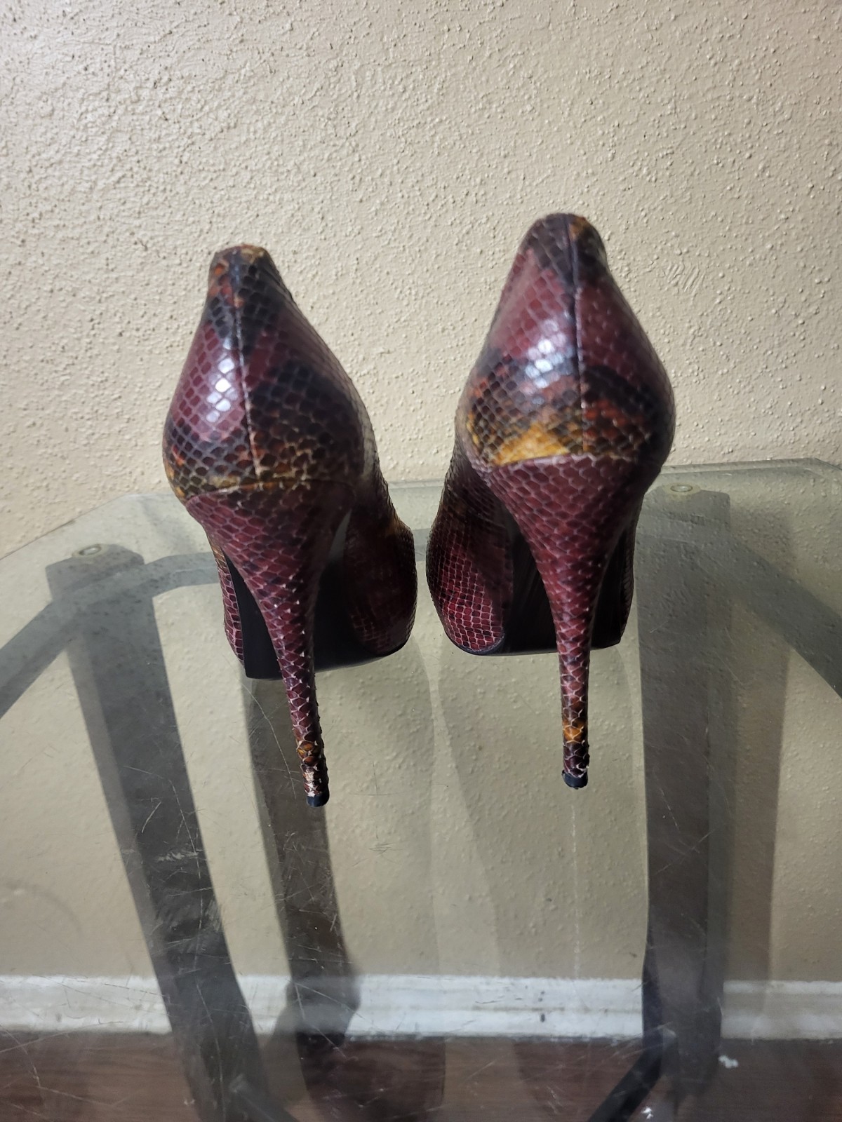 Stuart Weitzman Womens Python Platform Peep Toe S… - image 5