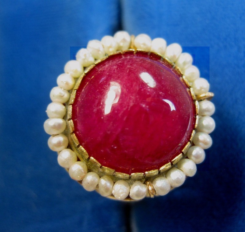 Elegant Antique Retro Fluted 10k Gold Large Natural Red Ruby Seed Pearl Ring